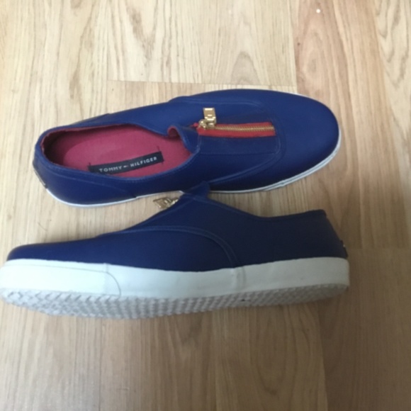 Women’s Tommy Hilfiger Blue Rubber Shoes - Picture 2 of 9